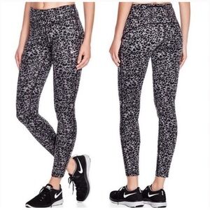 NIKE Epic Run Dri-FIT Performance Tights Black Gray Leopard Print Size Medium